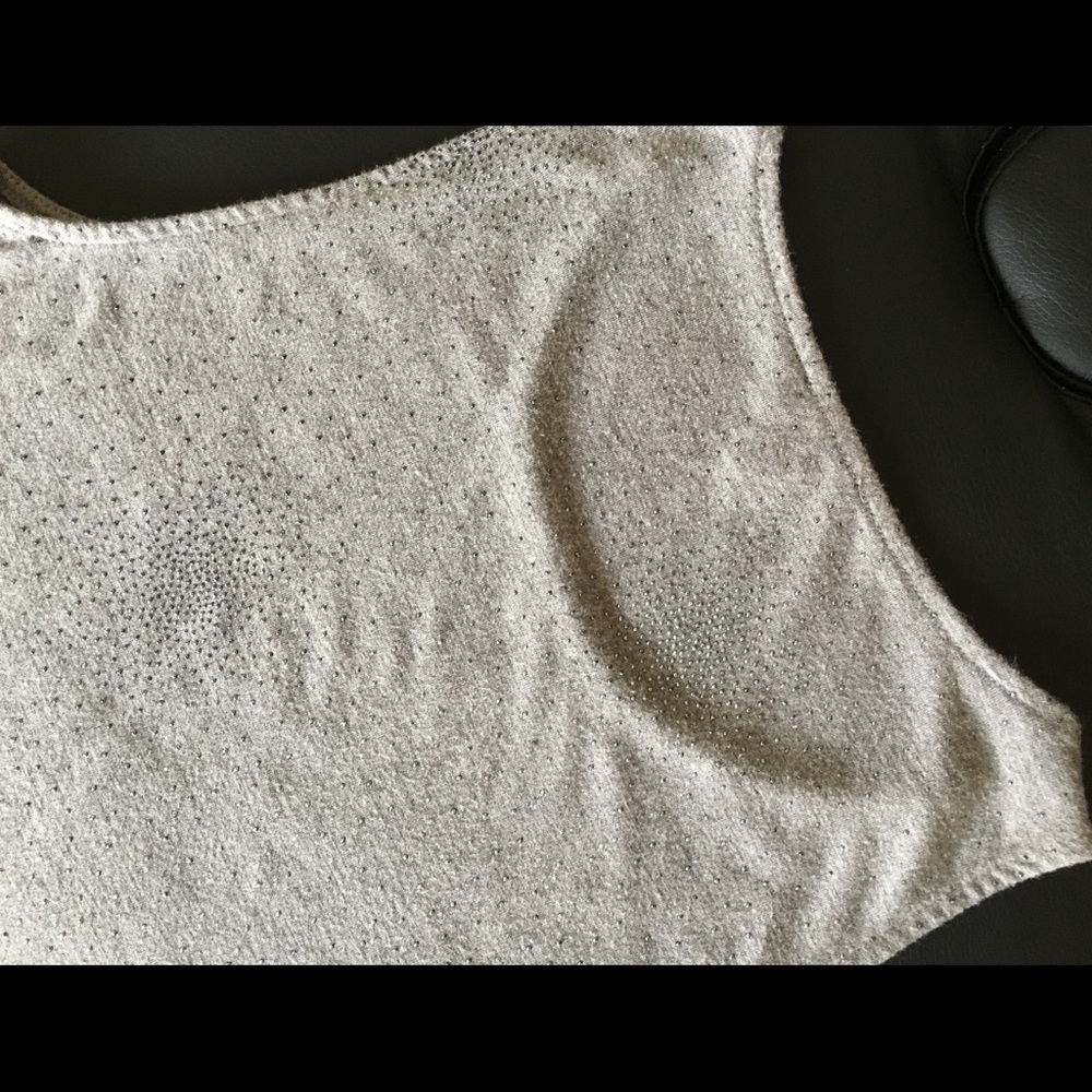 Cute grey sleeveless top, Express brand size XS - Picture 4 of 5